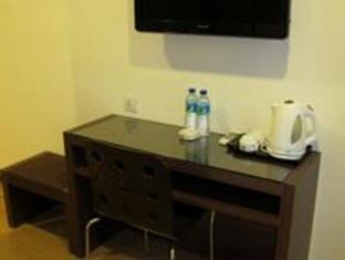 8 Days Boutique Hotel @ Mount Austin Jb Джохор-Бару Екстер'єр фото